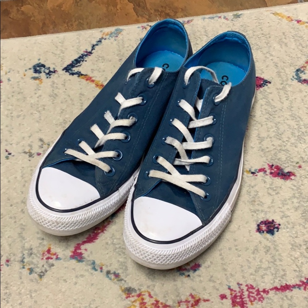 Converse Size 9